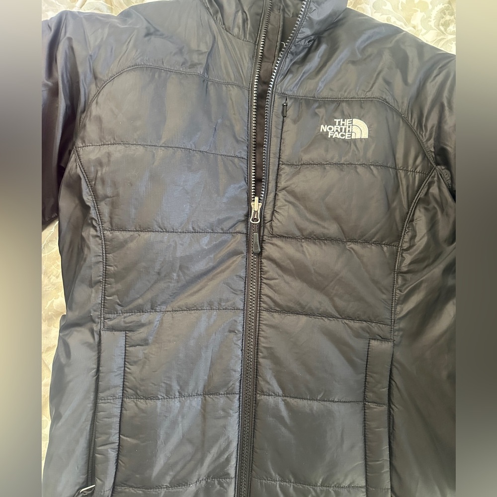 Ladies The North Face Ladies Black Puffer Jacket Size Small